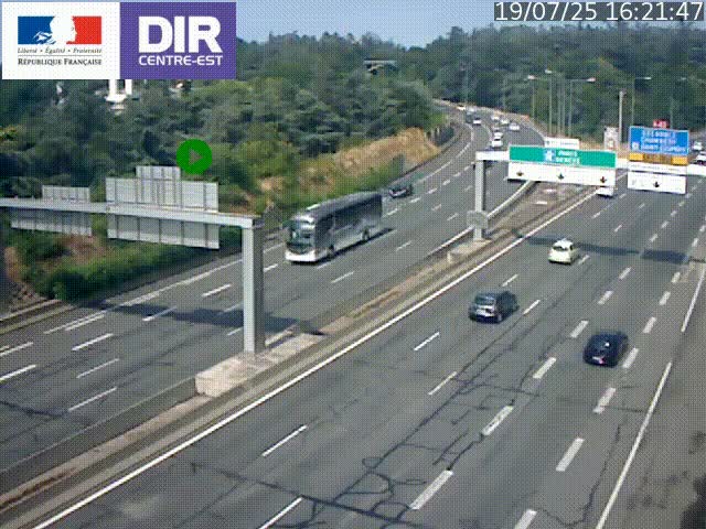 Caméra de circulation routière sur le boulevard périphérique Laurent Bonnevay de Lyon (D383) à hauteur de Bron, avant la jonction avec l'A43. Vue orientée vers l'échangeur