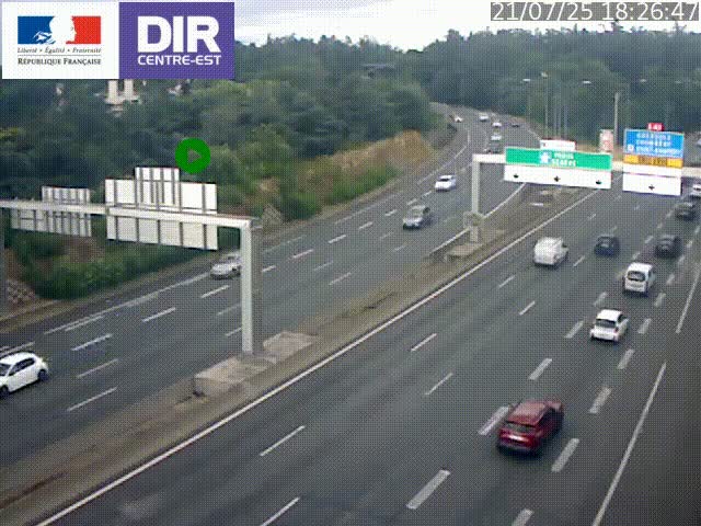 Caméra de circulation routière sur le boulevard périphérique Laurent Bonnevay de Lyon (D383) à hauteur de Bron, avant la jonction avec l'A43. Vue orientée vers l'échangeur