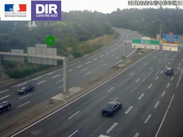 Caméra de circulation routière sur le boulevard périphérique Laurent Bonnevay de Lyon (D383) à hauteur de Bron, avant la jonction avec l'A43. Vue orientée vers l'échangeur