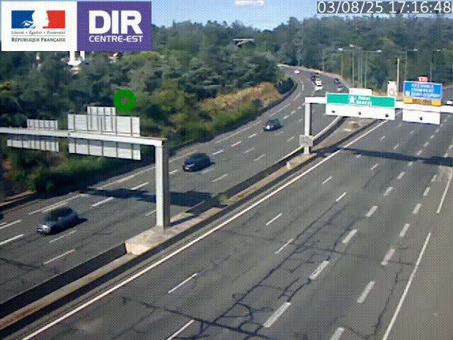 Caméra de circulation routière sur le boulevard périphérique Laurent Bonnevay de Lyon (D383) à hauteur de Bron, avant la jonction avec l'A43. Vue orientée vers l'échangeur