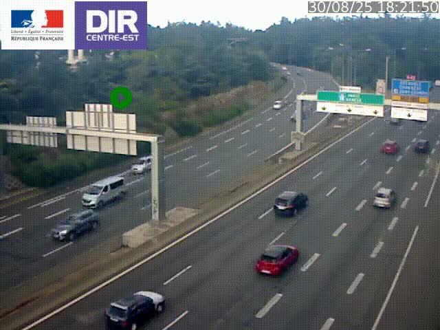 Caméra de circulation routière sur le boulevard périphérique Laurent Bonnevay de Lyon (D383) à hauteur de Bron, avant la jonction avec l'A43. Vue orientée vers l'échangeur