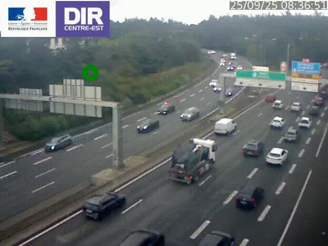 Caméra de circulation routière sur le boulevard périphérique Laurent Bonnevay de Lyon (D383) à hauteur de Bron, avant la jonction avec l'A43. Vue orientée vers l'échangeur