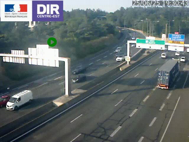 <h2>Caméra de circulation routière sur le boulevard périphérique Laurent Bonnevay de Lyon (D383) à hauteur de Bron, avant la jonction avec l'A43. Vue orientée vers l'échangeur</h2>