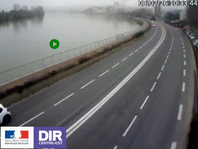 Webcam sur le quai Parjot à Vienne, aux Portes de Lyon, sur la Nationale 7, à la jonction avec le boulevard du Rhône-nord (D1407), caméra orientée vers Lyon