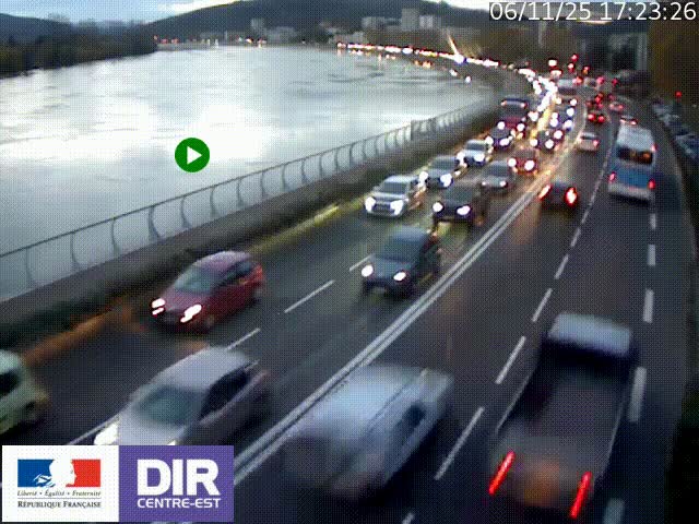 <h2>Webcam sur le quai Parjot à Vienne, aux Portes de Lyon, sur la Nationale 7, à la jonction avec le boulevard du Rhône-nord (D1407), caméra orientée vers Lyon</h2>
