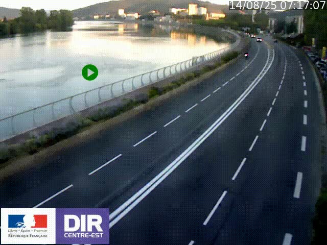 <h2>Webcam sur le quai Parjot à Vienne, aux Portes de Lyon, sur la Nationale 7, à la jonction avec le boulevard du Rhône-nord (D1407), caméra orientée vers Lyon</h2>