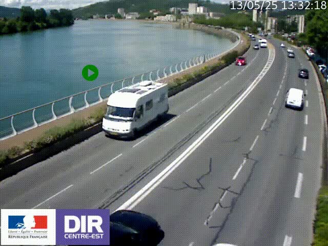 <h2>Webcam sur le quai Parjot à Vienne, aux Portes de Lyon, sur la Nationale 7, à la jonction avec le boulevard du Rhône-nord (D1407), caméra orientée vers Lyon</h2>