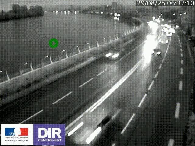 <h2>Webcam sur le quai Parjot à Vienne, aux Portes de Lyon, sur la Nationale 7, à la jonction avec le boulevard du Rhône-nord (D1407), caméra orientée vers Lyon</h2>