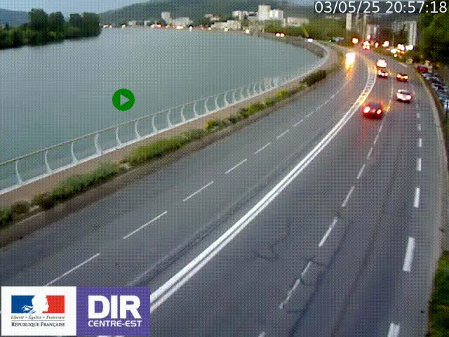 Webcam sur le quai Parjot à Vienne, aux Portes de Lyon, sur la Nationale 7, à la jonction avec le boulevard du Rhône-nord (D1407), caméra orientée vers Lyon