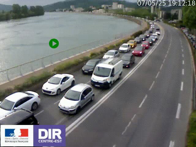 Webcam sur le quai Parjot à Vienne, aux Portes de Lyon, sur la Nationale 7, à la jonction avec le boulevard du Rhône-nord (D1407), caméra orientée vers Lyon