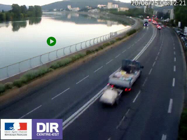 Webcam sur le quai Parjot à Vienne, aux Portes de Lyon, sur la Nationale 7, à la jonction avec le boulevard du Rhône-nord (D1407), caméra orientée vers Lyon