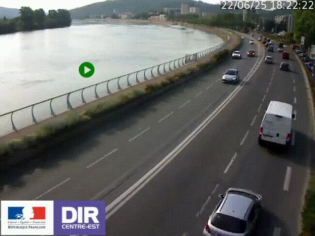 Webcam sur le quai Parjot à Vienne, aux Portes de Lyon, sur la Nationale 7, à la jonction avec le boulevard du Rhône-nord (D1407), caméra orientée vers Lyon
