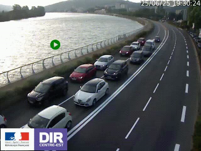 Webcam sur le quai Parjot à Vienne, aux Portes de Lyon, sur la Nationale 7, à la jonction avec le boulevard du Rhône-nord (D1407), caméra orientée vers Lyon