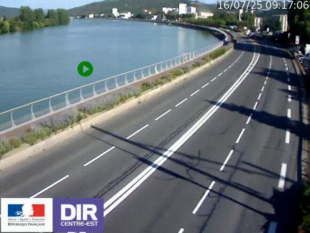 Webcam sur le quai Parjot à Vienne, aux Portes de Lyon, sur la Nationale 7, à la jonction avec le boulevard du Rhône-nord (D1407), caméra orientée vers Lyon