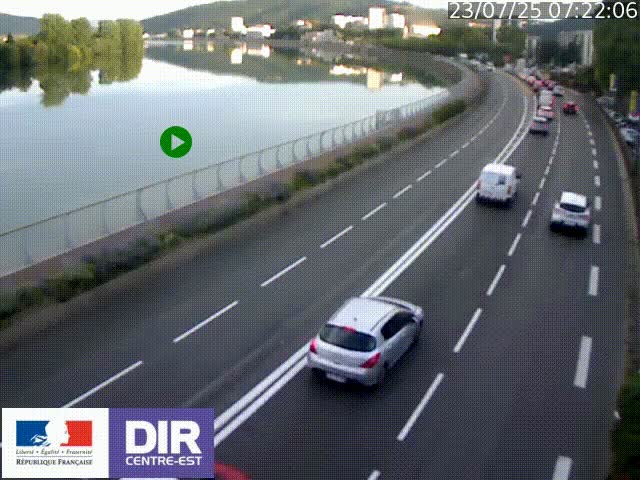 Webcam sur le quai Parjot à Vienne, aux Portes de Lyon, sur la Nationale 7, à la jonction avec le boulevard du Rhône-nord (D1407), caméra orientée vers Lyon