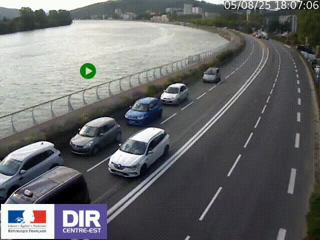 Webcam sur le quai Parjot à Vienne, aux Portes de Lyon, sur la Nationale 7, à la jonction avec le boulevard du Rhône-nord (D1407), caméra orientée vers Lyon