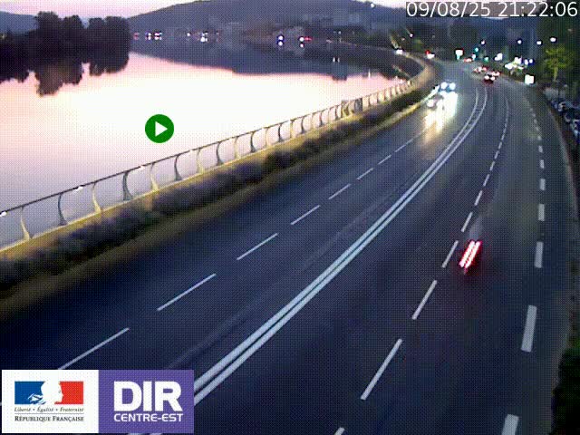 Webcam sur le quai Parjot à Vienne, aux Portes de Lyon, sur la Nationale 7, à la jonction avec le boulevard du Rhône-nord (D1407), caméra orientée vers Lyon