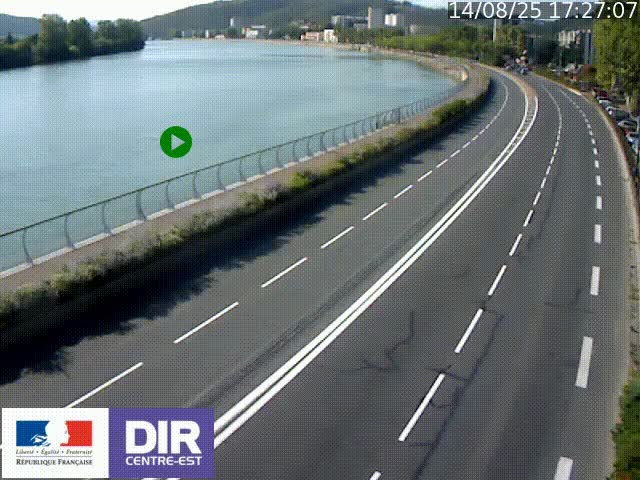 Webcam sur le quai Parjot à Vienne, aux Portes de Lyon, sur la Nationale 7, à la jonction avec le boulevard du Rhône-nord (D1407), caméra orientée vers Lyon