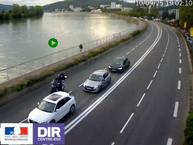Webcam sur le quai Parjot à Vienne, aux Portes de Lyon, sur la Nationale 7, à la jonction avec le boulevard du Rhône-nord (D1407), caméra orientée vers Lyon