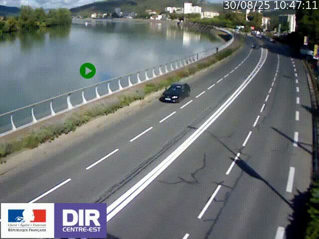 Webcam sur le quai Parjot à Vienne, aux Portes de Lyon, sur la Nationale 7, à la jonction avec le boulevard du Rhône-nord (D1407), caméra orientée vers Lyon