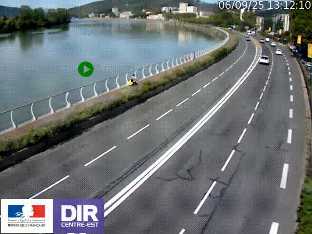 Webcam sur le quai Parjot à Vienne, aux Portes de Lyon, sur la Nationale 7, à la jonction avec le boulevard du Rhône-nord (D1407), caméra orientée vers Lyon
