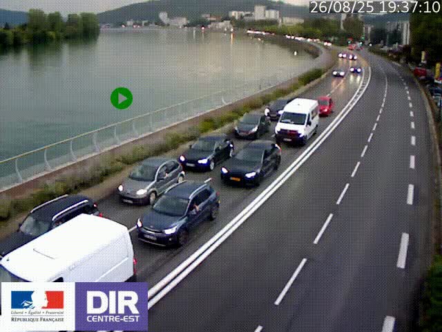 <h2>Webcam sur le quai Parjot à Vienne, aux Portes de Lyon, sur la Nationale 7, à la jonction avec le boulevard du Rhône-nord (D1407), caméra orientée vers Lyon</h2>