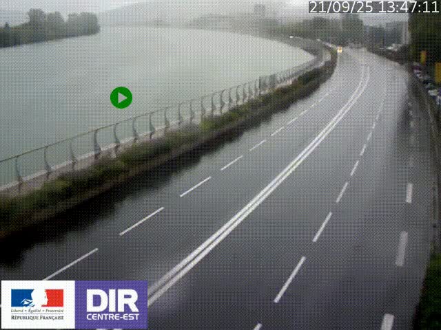 <h2>Webcam sur le quai Parjot à Vienne, aux Portes de Lyon, sur la Nationale 7, à la jonction avec le boulevard du Rhône-nord (D1407), caméra orientée vers Lyon</h2>