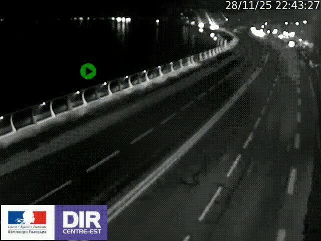 Webcam sur le quai Parjot à Vienne, aux Portes de Lyon, sur la Nationale 7, à la jonction avec le boulevard du Rhône-nord (D1407), caméra orientée vers Lyon