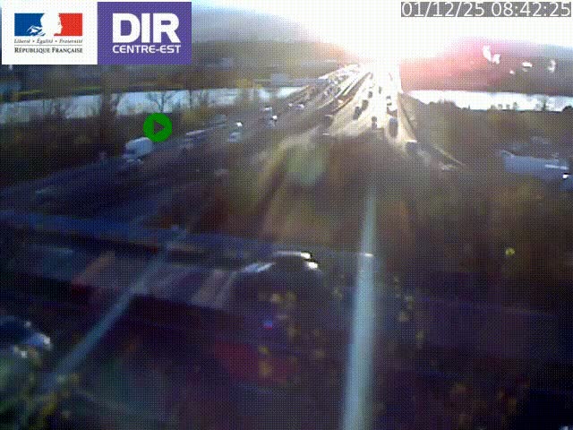 Clone of Caméra de circulation sur A7 à Lyon Perrache vers Marseille, le long du Rhône