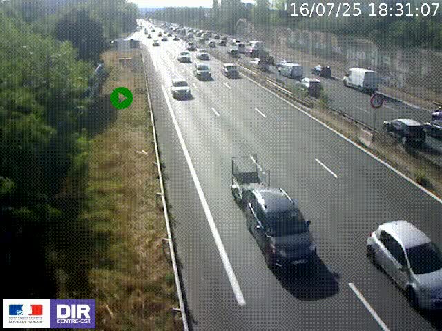 Webcam à Bron sur l'A43 à la jonction avec le boulevard périphérique de Lyon (D383). Vue orientée vers Lyon