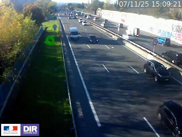 Webcam à Bron sur l'A43 à la jonction avec le boulevard périphérique de Lyon (D383). Vue orientée vers Lyon