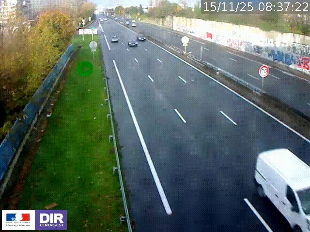 Webcam à Bron sur l'A43 à la jonction avec le boulevard périphérique de Lyon (D383). Vue orientée vers Lyon