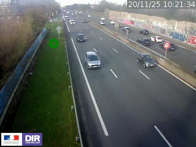 Webcam à Bron sur l'A43 à la jonction avec le boulevard périphérique de Lyon (D383). Vue orientée vers Lyon