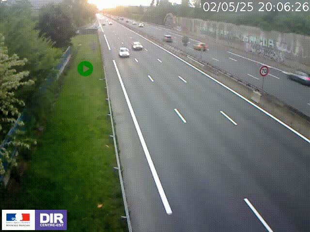 Webcam à Bron sur l'A43 à la jonction avec le boulevard périphérique de Lyon (D383). Vue orientée vers Lyon