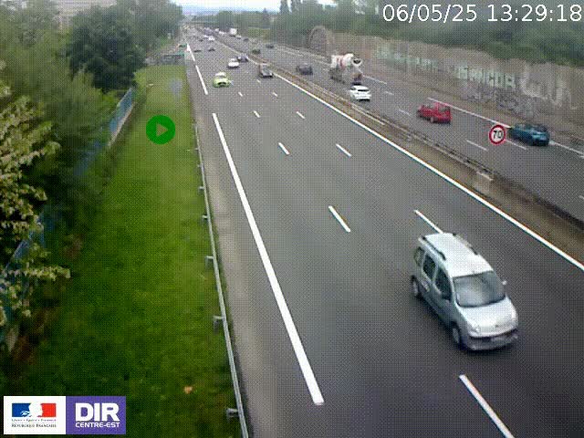 Webcam à Bron sur l'A43 à la jonction avec le boulevard périphérique de Lyon (D383). Vue orientée vers Lyon