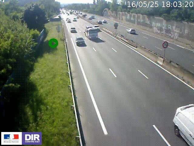 Webcam à Bron sur l'A43 à la jonction avec le boulevard périphérique de Lyon (D383). Vue orientée vers Lyon