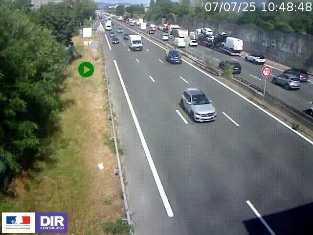 Webcam à Bron sur l'A43 à la jonction avec le boulevard périphérique de Lyon (D383). Vue orientée vers Lyon