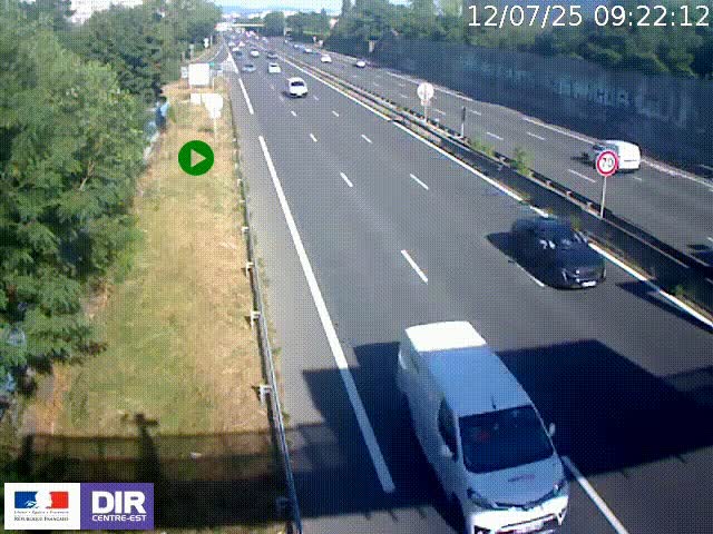Webcam à Bron sur l'A43 à la jonction avec le boulevard périphérique de Lyon (D383). Vue orientée vers Lyon