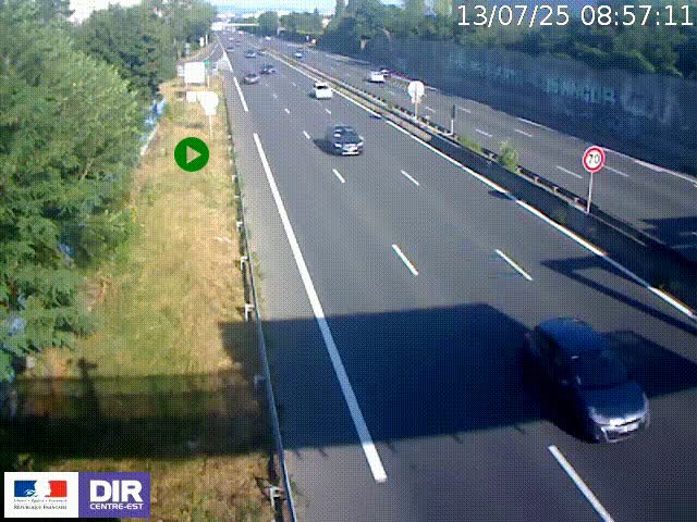 Webcam à Bron sur l'A43 à la jonction avec le boulevard périphérique de Lyon (D383). Vue orientée vers Lyon