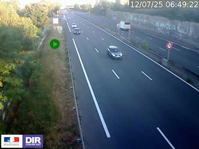 Webcam à Bron sur l'A43 à la jonction avec le boulevard périphérique de Lyon (D383). Vue orientée vers Lyon