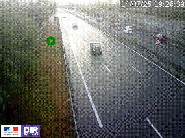 Webcam à Bron sur l'A43 à la jonction avec le boulevard périphérique de Lyon (D383). Vue orientée vers Lyon