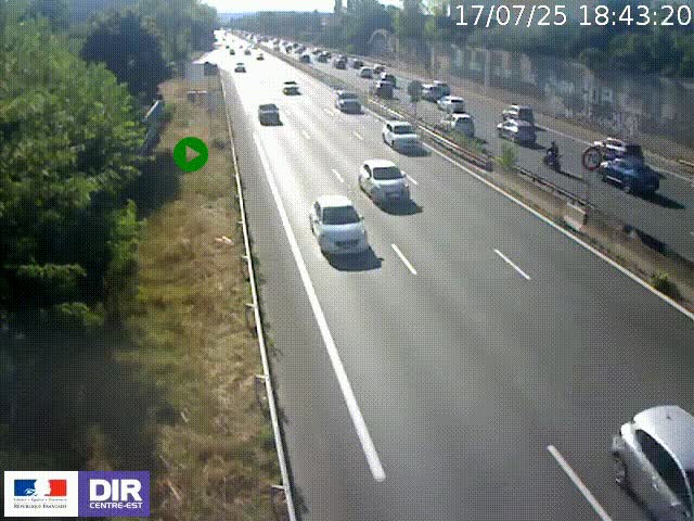 Webcam à Bron sur l'A43 à la jonction avec le boulevard périphérique de Lyon (D383). Vue orientée vers Lyon