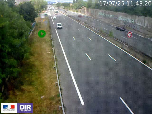 Webcam à Bron sur l'A43 à la jonction avec le boulevard périphérique de Lyon (D383). Vue orientée vers Lyon