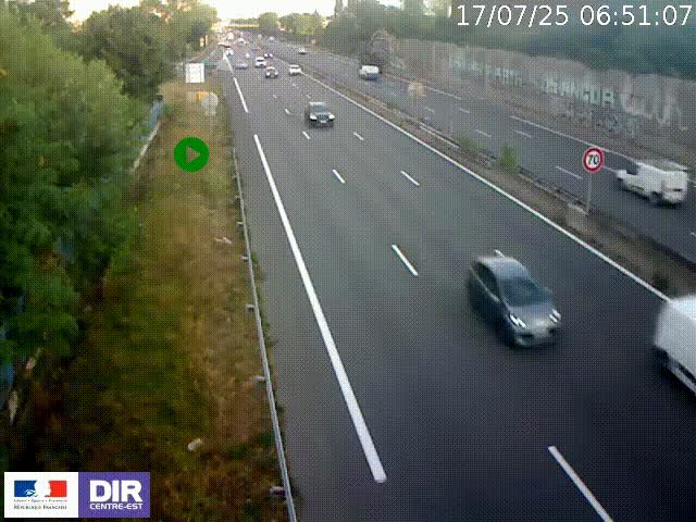 Webcam à Bron sur l'A43 à la jonction avec le boulevard périphérique de Lyon (D383). Vue orientée vers Lyon