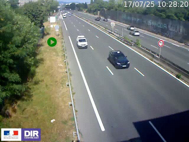 Webcam à Bron sur l'A43 à la jonction avec le boulevard périphérique de Lyon (D383). Vue orientée vers Lyon