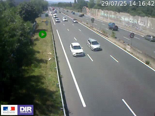 Webcam à Bron sur l'A43 à la jonction avec le boulevard périphérique de Lyon (D383). Vue orientée vers Lyon