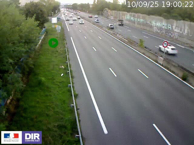 Webcam à Bron sur l'A43 à la jonction avec le boulevard périphérique de Lyon (D383). Vue orientée vers Lyon