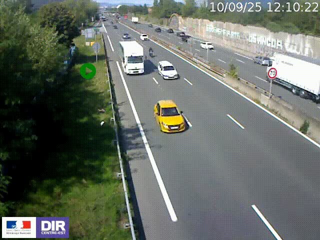 Webcam à Bron sur l'A43 à la jonction avec le boulevard périphérique de Lyon (D383). Vue orientée vers Lyon