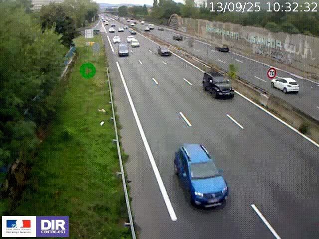 Webcam à Bron sur l'A43 à la jonction avec le boulevard périphérique de Lyon (D383). Vue orientée vers Lyon