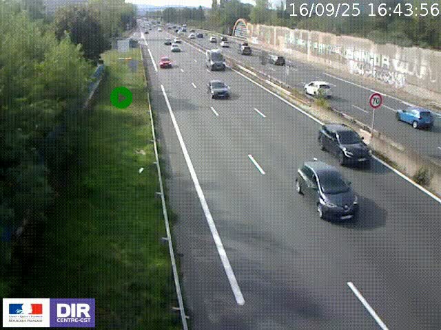 Webcam à Bron sur l'A43 à la jonction avec le boulevard périphérique de Lyon (D383). Vue orientée vers Lyon
